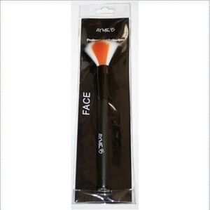Aymie B' GOTTA B URBAN Professional Collection Face Brush Synthetic New